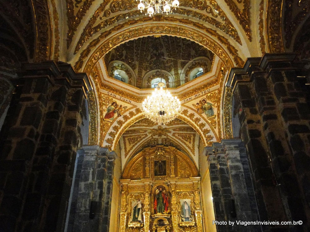 Igreja do cemitério em Mixquic, México