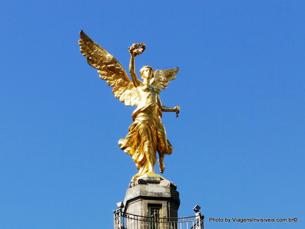 O lindo anjo dourado que abre o Paseo de la Reforma, Cidade do México, México