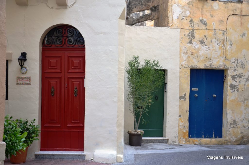 Beleza da arquitetura rústica de Rabat, Malta