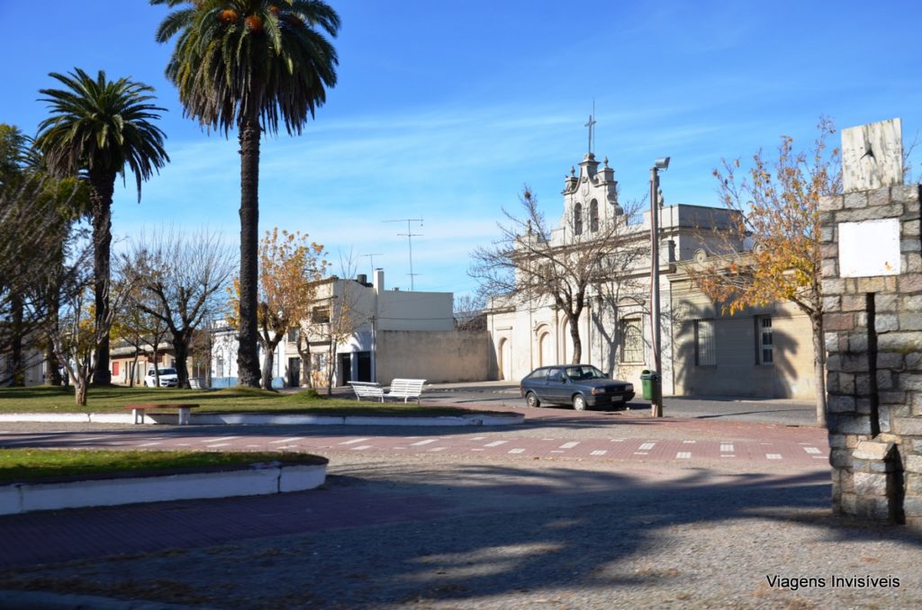 Praça principal em Carmelo, Uruguai