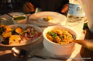 Nossa primeira refeição inteiramente vegetariana na Índia, Restaurante Lake Pichola Udaipur, India