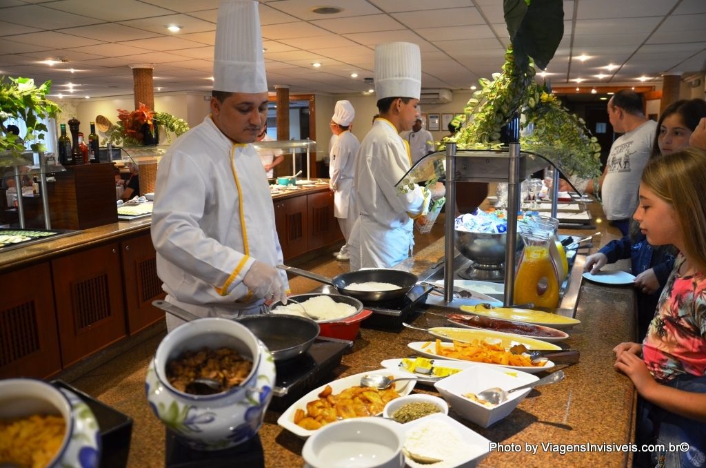 Buffet do Restaurante principal, Grand Amazon, Amazonas