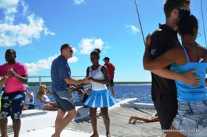 Dança e drinks - Isla Saona, Bayahibe, República Dominicana