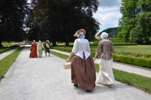 Um passeio pelo jardim do Castelo, festa da rosa de Cesky Krumlov