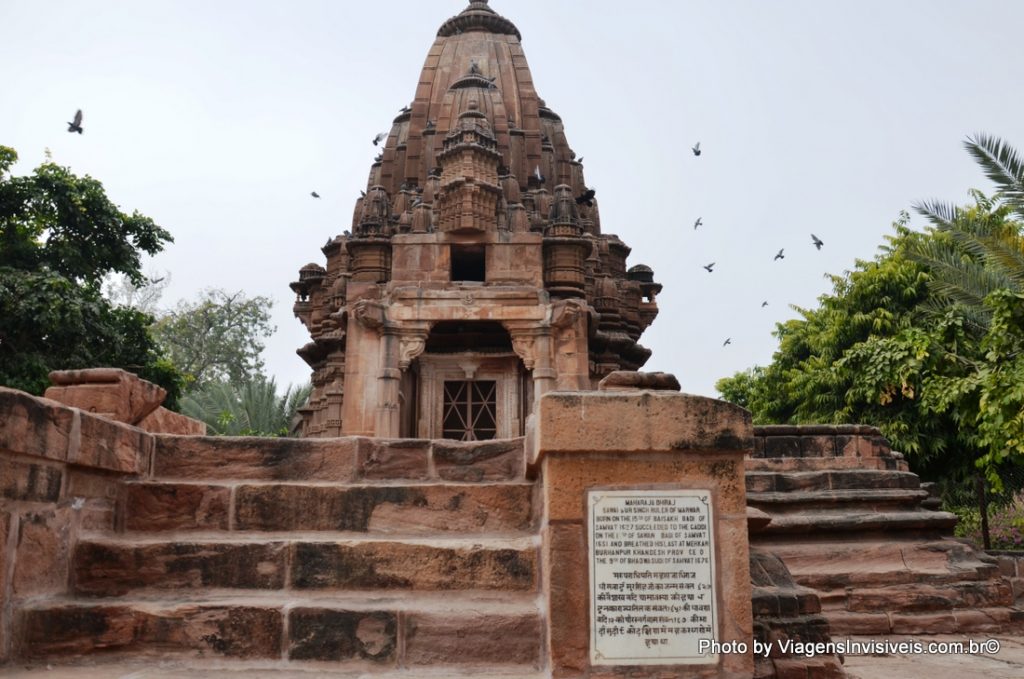 Templos mortuários no Jardim de Jodhpur, Índia