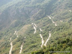 Estrada de chegada em Machu Pichu, Peru