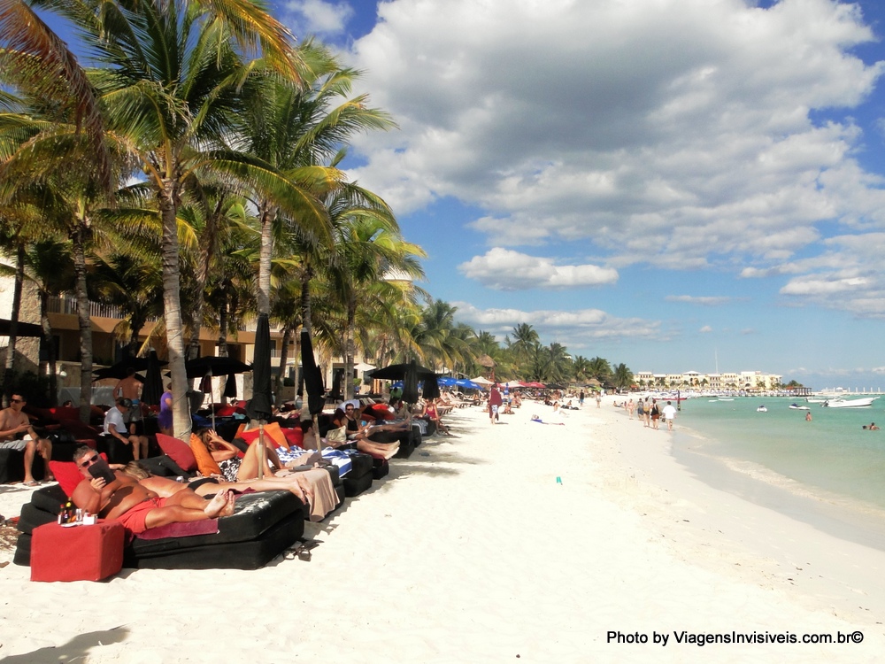 A praia em frente ao hotel em Playa del Carmen. Tulum e Playa del Carmen, México