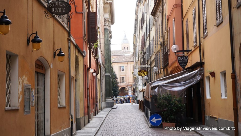 Bate e volta à Modena, Itália