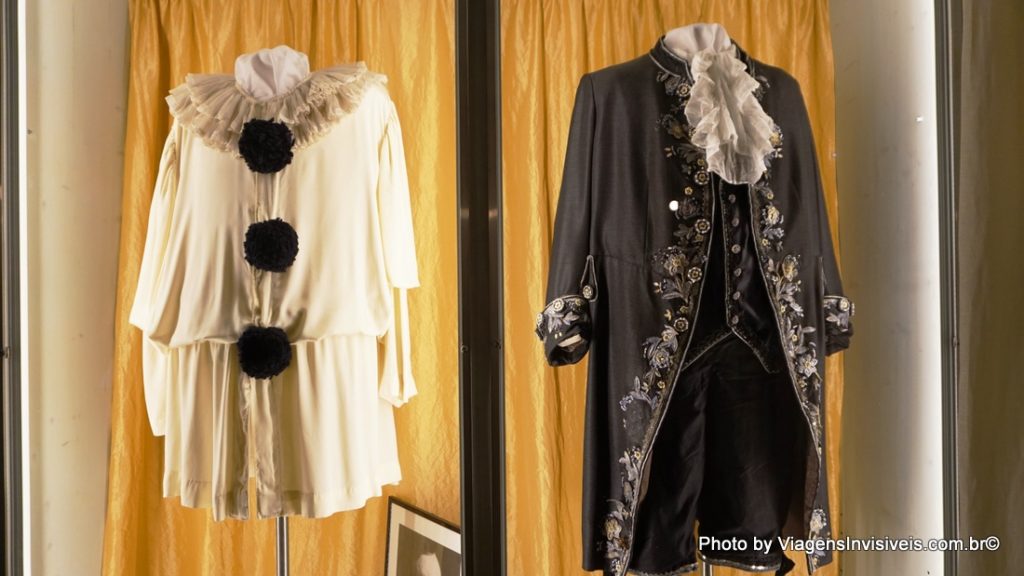 Roupas de ópera, Casa Museu Luciano Pavarotti, Modena, Itália