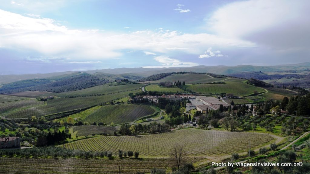 A vista da produção da vinícola Castello di Brolio, Rota do Chianti