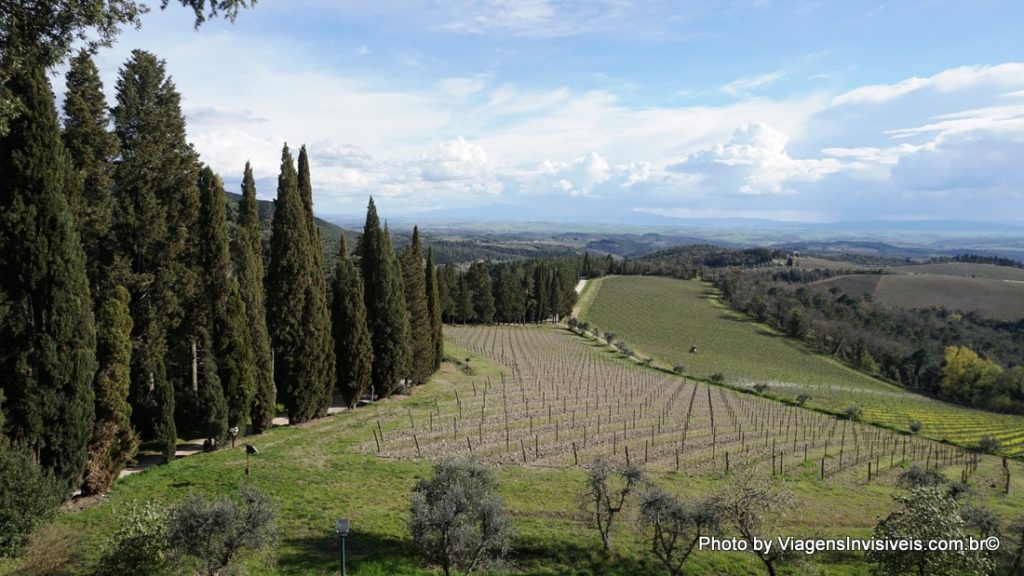 Parrerais em todo horizonte da Castello di Brolio, Itália