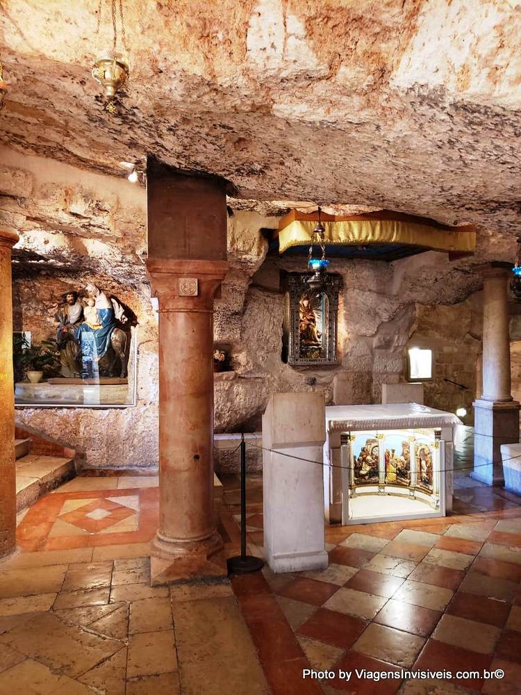 Interior da gruta do leite, Um dia em Belém na Palestina